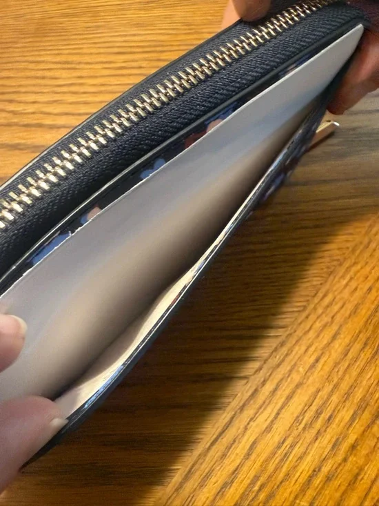 Kate Spade Blue and Red Floral Wallet W 4.75 L8 - Picture 12 of 15